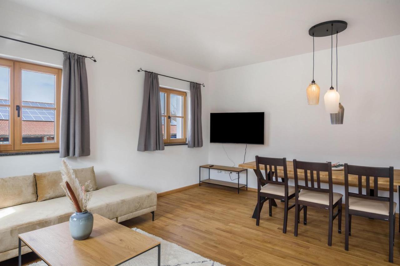 Schloeglhof Villa Gilching Bagian luar foto